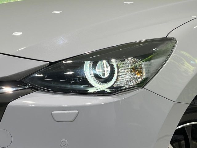 �yLED�w�b�h���C�g�z���V����ԑ��s�����ǍD�Ȏ��E���m�ۂ����S���ĉ^�]�ł��鍂�P�xLED�w�b�h���C�g�𑕔�!�_�����x�������A����d�͂��}�����Ă��܂��B