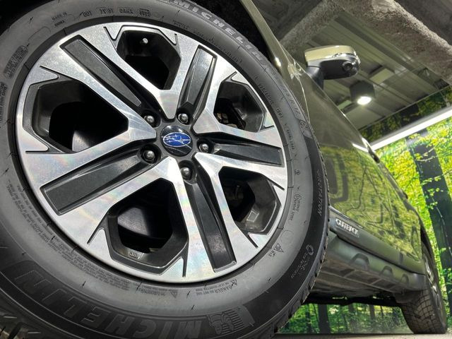 �y����17�C���`�A���~�z�C�[���z�O�ςɃ}�b�`���������A���~�z�C�[���𑕒����Ă���܂��B�e��ЊO�A���~�z�C�[����A�X�^�b�h���X�^�C�����戵�����Ă���܂��B���񂲑��k����������