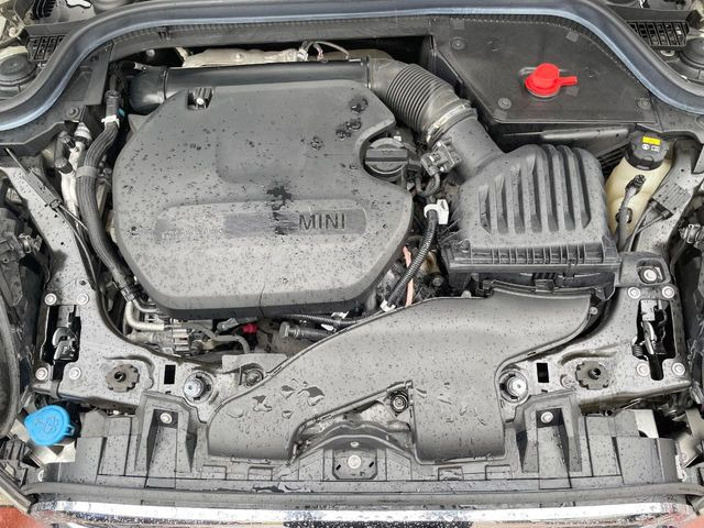 �����X�ł́A�e���[�J�[�̐�p�f�f�e�X�^�[�𓱓��B���Ǝ��i�����e�N�j�J���X�^�b�t���풓���Ă���܂��̂ŁA������̍ۂɂ����S���Ă����p���������܂��B