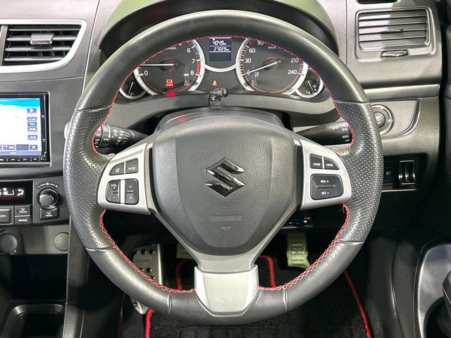 �y�����v�����X�e�A�����O�z�㎿�Ȋv���g�p���邱�ƂŁA��ɂ����������݂ƂĂ��^�]���₷���n���h���ł���