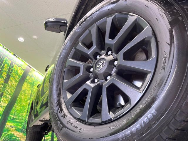 �y�O���[�h��p����18�C���`�A���~�z�C�[���z�f�U�C�����̍��������A���~�z�C�[���𑕒����Ă���܂��B�e��ЊO�A���~�z�C�[����A�X�^�b�h���X�^�C�����戵�����Ă���܂��B���񂲑��k����������