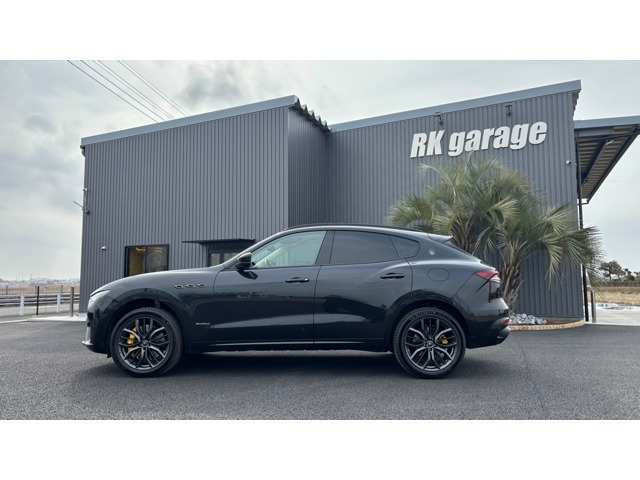 レヴァンテS グランスポーツ 4WD