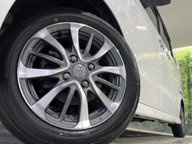 �y����14�C���`�A���~�z�C�[���z�O�ςɃ}�b�`���������A���~�z�C�[���𑕒����Ă���܂��B�e��ЊO�A���~�z�C�[����A�X�^�b�h���X�^�C�����戵�����Ă���܂��B���񂲑��k����������