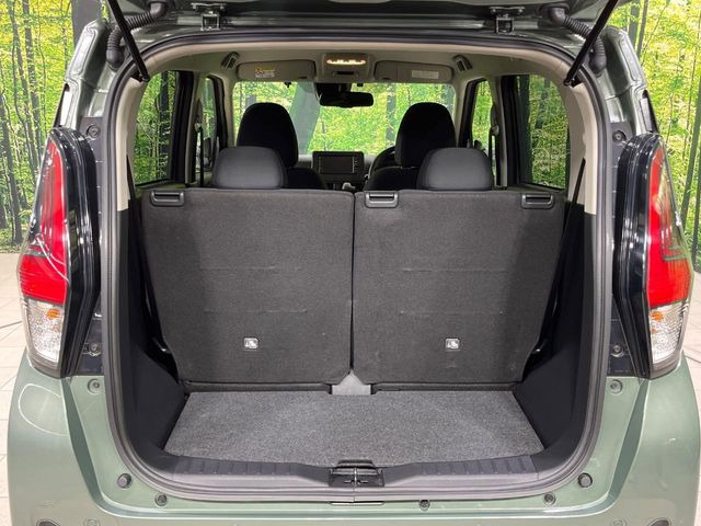 ���i�̂���������ʋ΁A���}���ɏ\���ȉ׎��X�y�[�X���m�ۂ��Ă���܂��B�Z�J���h�V�[�g��|���ƁA�傫�ȉו��̐ύڂ��\�ł���