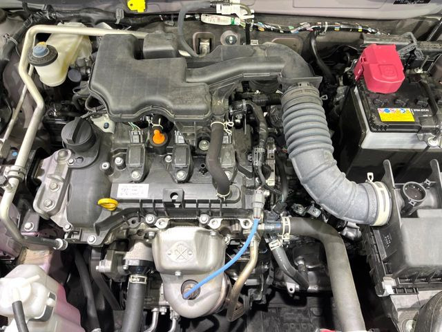 親切・丁寧な専門メカニックスタッフが応対!・車検・点検整備・事故等の修理などアフターサービスも安心。お車のカスタマイズもネクステージのサービススタッフまでご相談ください!