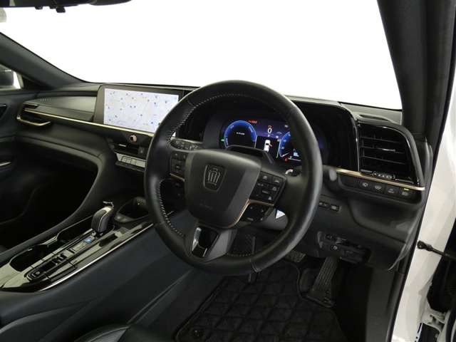 クラウンスポーツ2.5 Z E-Four 4WD