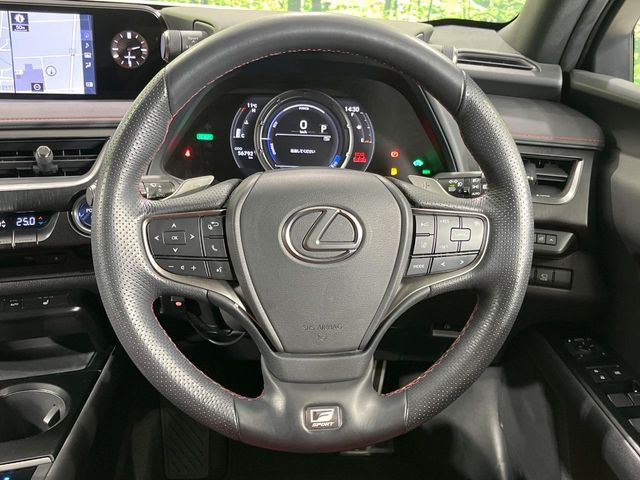 �y�����v�����X�e�A�����O�z�㎿�Ȋv���g�p���邱�ƂŁA��ɂ����������݂ƂĂ��^�]���₷���n���h���ł���