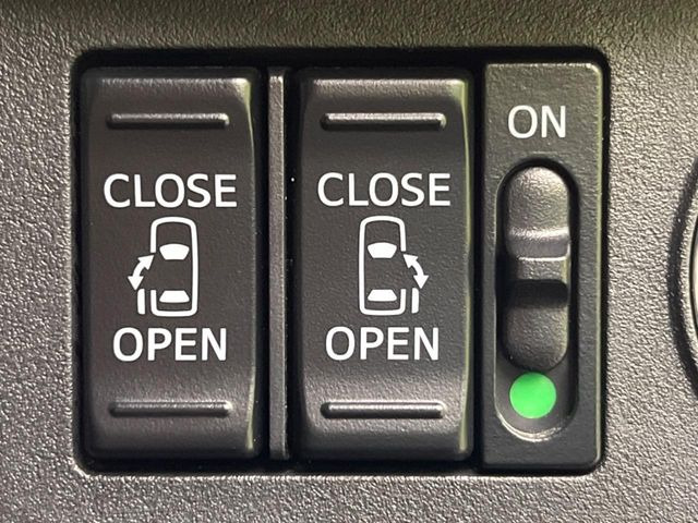 �y�����X���C�h�h�A�z���ԏ�ŗׂ̎ԂƂ̊Ԋu���������ɂ������A�X���C�h�h�A�Ȃ���S!�h�A�I�[�v������������炸�A�J�������L���̂ŏ��~�肪�Ƃ��Ă��ȒP�ł��B�傫�ȉו��̏o���������Ȃ���\��