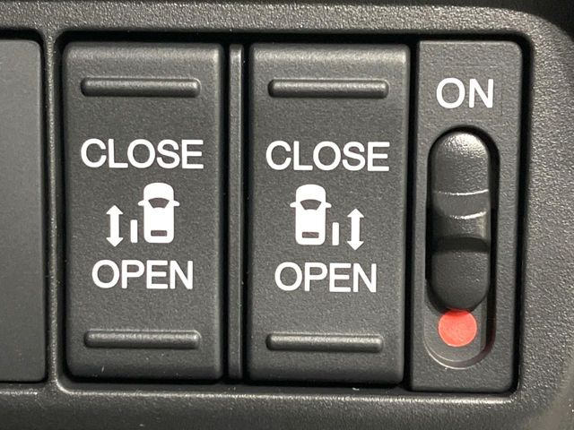 フリード1.5 e:HEV クロスター