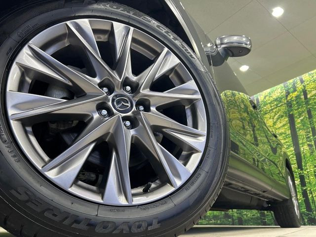 �y����19�C���`�A���~�z�C�[���z�O�ςɃ}�b�`���������A���~�z�C�[���𑕒����Ă���܂��B�e��ЊO�A���~�z�C�[����A�X�^�b�h���X�^�C�����戵�����Ă���܂��B���񂲑��k����������