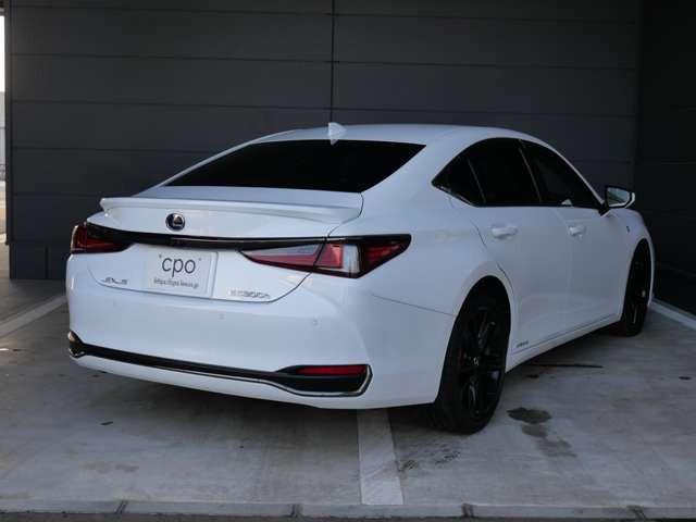 ES300h Fスポーツ