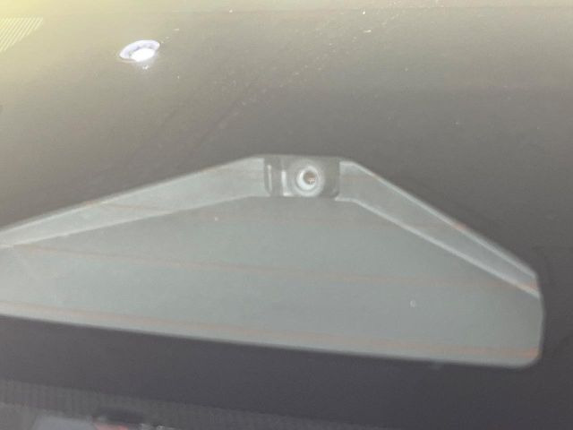 �y�v���N���b�V���Z�[�t�e�B�z�O���̎ԗ��������m���A�Փ˂������Ȏ��͌x��Œ��ӂ𑣂��A�u���[�L�𓥂ޗ͂��T�|�[�g�B�u���[�L�𓥂߂Ȃ������ꍇ�͏Փ˔�Q�y���u���[�L���쓮�A�Փˉ�����T�|�[�g���܂��B