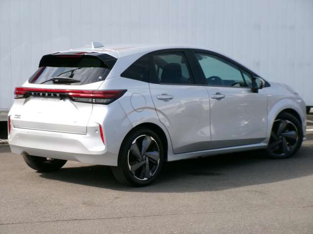 ノートオーラ1.2 G レザーエディション