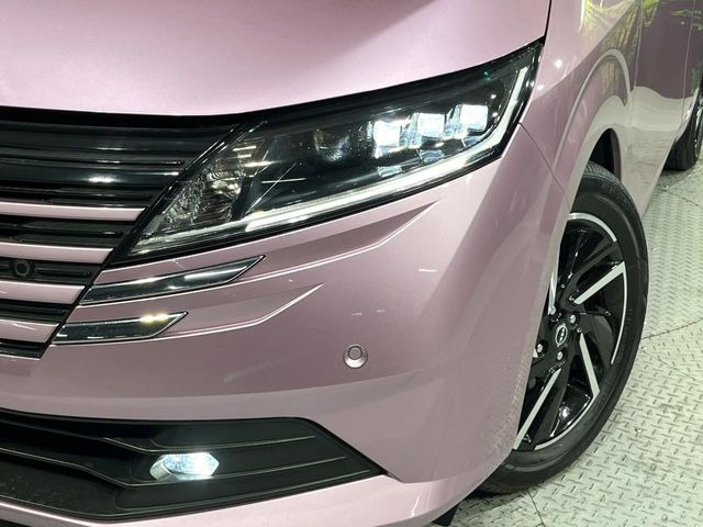 �yLED�w�b�h���C�g�z���V����ԑ��s�����ǍD�Ȏ��E���m�ۂ����S���ĉ^�]�ł��鍂�P�xLED�w�b�h���C�g�𑕔�!�_�����x�������A����d�͂��}�����Ă��܂��B