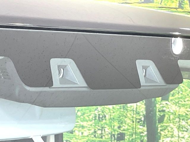 【スズキ セーフティサポート】走行中に前方の車両等を認識し、衝突しそうな時は警報とブレーキで衝突回避と被害軽減をアシスト。より安全にドライブをお楽しみいただけます。