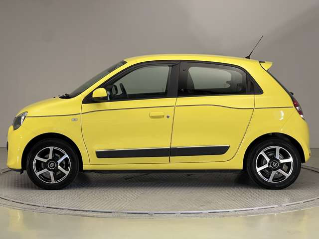 トゥインゴインテンス