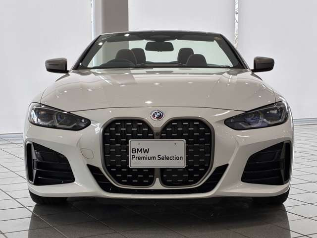 4シリーズカブリオレM440i Xドライブ 4WD