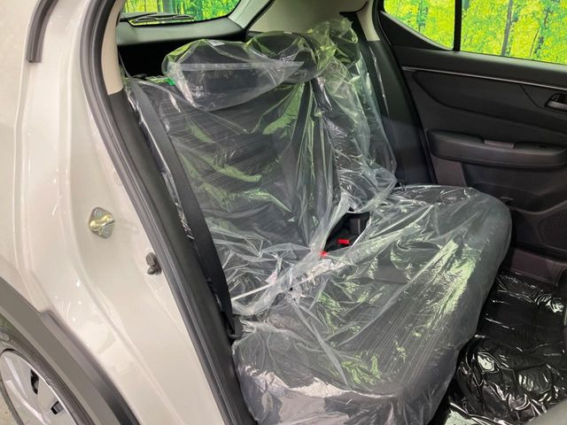 ���i���ȃI���W�i���t���A�}�b�g���I�v�V�����ɂĂ��p�ӂ��Ă���܂��B���D���ȃf�U�C����J���[�����Ԃɍ��킹�đI��ł����������Ƃ��ł��܂���