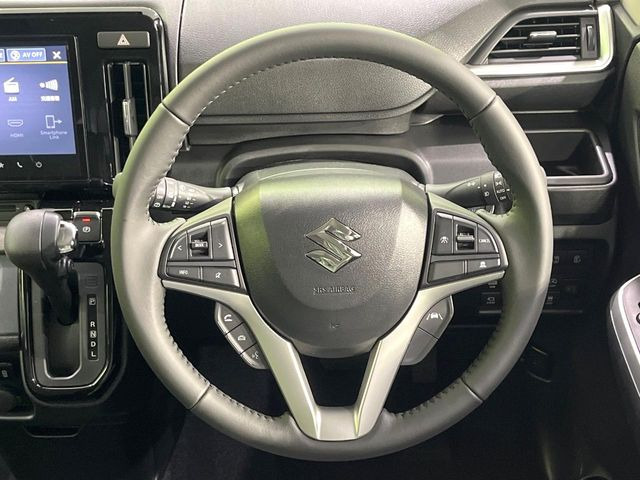 �y�X�e�A�����O�X�C�b�`�z�^�]���A�O������ڐ������炷���ƂȂ��A�I�[�f�B�I���̑��삪�\�ȕ֗��@�\!���S&���K�ȃh���C�u�����o���Ă���܂���