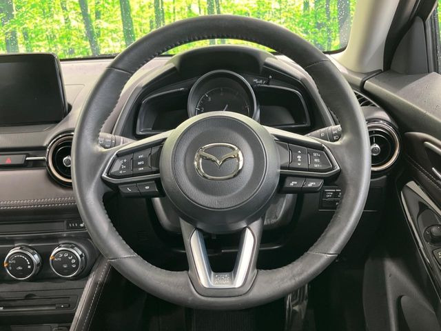 �y�����v�����X�e�A�����O�z�㎿�Ȋv���g�p���邱�ƂŁA��ɂ����������݂ƂĂ��^�]���₷���n���h���ł���