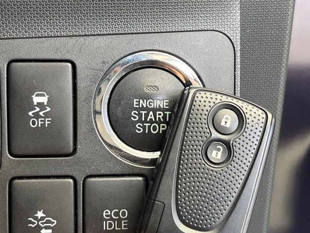 �y�L�[�t���[�V�X�e���z�J�o����|�P�b�g�ɓ��ꂽ�܂܂ł��h�A�̎{���E�������\�ȃX�}�[�g�L�[�𑕔��B�G���W���̃I���E�I�t�����J�M�����o���K�v����������Ƃ��Ă��֗��ł���