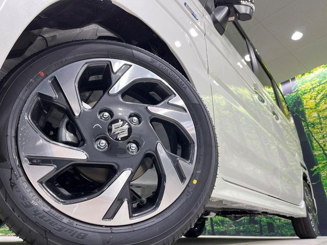 �y����15�C���`�A���~�z�C�[���z�O�ςɃ}�b�`���������A���~�z�C�[���𑕒����Ă���܂��B�e��ЊO�A���~�z�C�[����A�X�^�b�h���X�^�C�����戵�����Ă���܂��B���񂲑��k����������