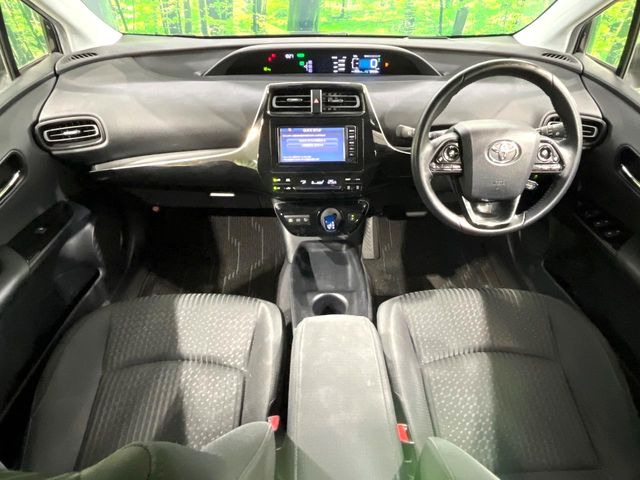 プリウス1.8 S セーフティ プラス