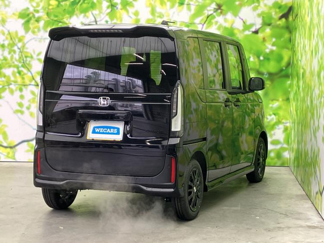 N-BOXカスタムブラック スタイル