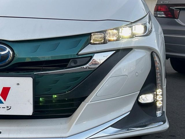 ●弊社では、全車に3か月間、走行3000キロ制限の無償保証を標準提供しております。(輸入車は1年間、走行無制限)