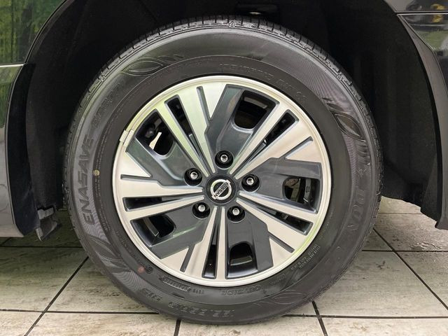 �y�����A���~�z�C�[���z�O�ςɃ}�b�`���������A���~�z�C�[���𑕒����Ă���܂��B�e��ЊO�A���~�z�C�[����A�X�^�b�h���X�^�C�����戵�����Ă���܂��B���񂲑��k����������