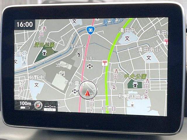 �������i�r:��̊��̂���i�r�́A����������ԓ������o���Ă���܂��B�I�[�f�B�I�@�\���[�����Ă���܂��̂ŁA�^�]�����y���߂܂���