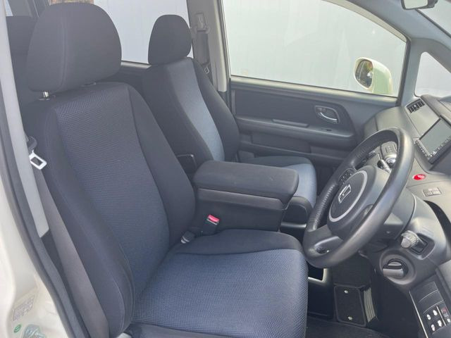 �^�]�ȃV�[�g���͎g�p�������Ȃ��A�ǍD�ȏ�ԂƂȂ��Ă��܂��B���J�Ɏg���Ă������Ƃ��悭�킩��܂��ˁB