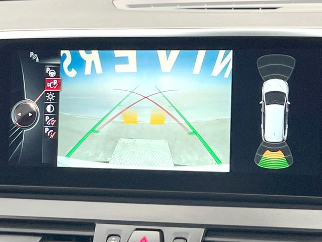 ●ガイドライン付きバックカメラ:不安な駐車もこれで安心!ガイドライン付きなので狭い箇所での駐車もラクラクです!