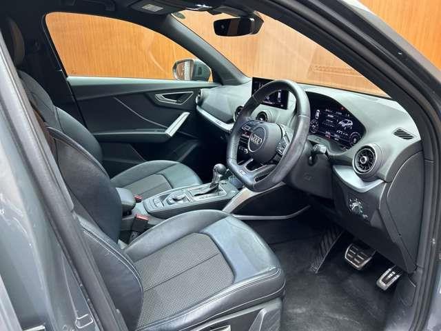 Q230 TFSI スポーツ