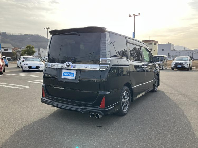 ヴォクシー2.0 ZS 煌III