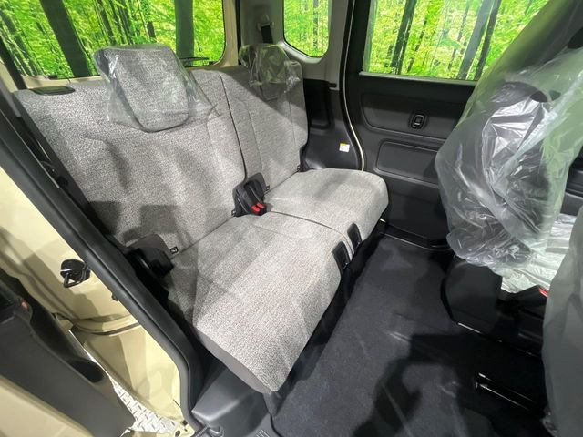 ���i���ȃI���W�i���t���A�}�b�g���I�v�V�����ɂĂ��p�ӂ��Ă���܂��B���D���ȃf�U�C����J���[�����Ԃɍ��킹�đI��ł����������Ƃ��ł��܂���