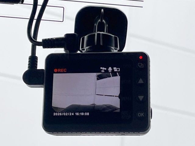 �y�h���C�u���R�[�_�[�z�h���C�u���R�[�_�[����!���s���͂������A������^�]�⎖�̂ɑ��������ہA�f���ŋL�^���A����̃��X�N�ɔ����܂��B���L�^�pSD�J�[�h�͂��q�l�����g�ł��������������K�v������܂��B