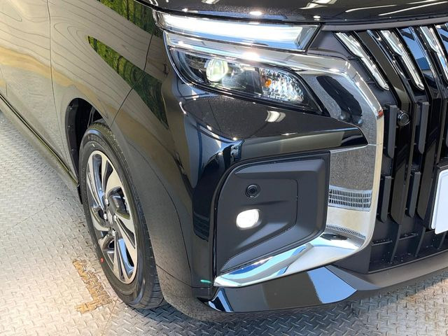 �yLED�w�b�h���C�g�z���V����ԑ��s�����ǍD�Ȏ��E���m�ۂ����S���ĉ^�]�ł��鍂�P�xLED�w�b�h���C�g�𑕔�!�_�����x�������A����d�͂��}�����Ă��܂��B