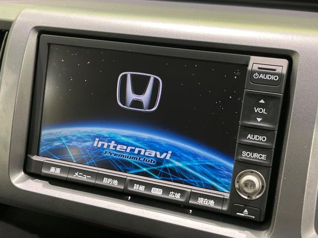 �y�����i�r�z�l�C�̏����i�r�𑕔����Ă���܂��B�i�r�̎g���₷���͂������A�I�[�f�B�I�@�\���[��!�L�����v�◷�s�͂������A�ʋ΂┃�����ȂǕ��i�̃h���C�u���y�����Ȃ�͂���