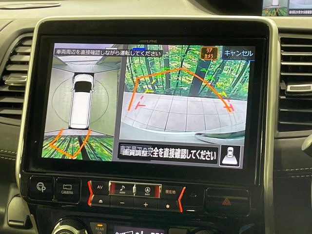 �y�A���E���h�r���[���j�^�[�z��p�̃J�����ɂ��A�ォ�猩���낵���悤�Ȏ��_��360�x�N���}�̎��͂��m�F���邱�Ƃ��ł��܂������p�������m�F���₷���A�����ꏊ�ł̐؂�Ԃ��⒓�Ԃ��X���[�Y�ɍs���܂��B