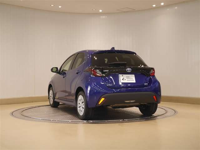 ヤリス1.5 ハイブリッド X E-Four 4WD