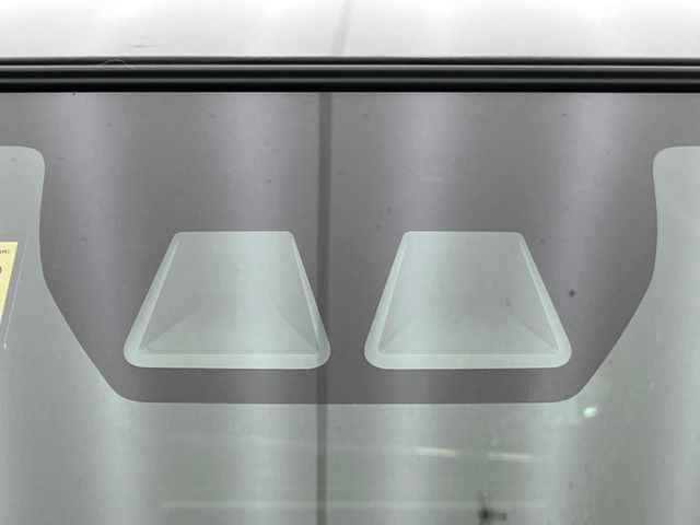 �y�X�}�[�g�A�V�X�g�z���s���ɑO���̎ԗ�����F�����A�Փ˂������Ȏ��͌x��ƃu���[�L�ŏՓˉ���Ɣ�Q�y�����A�V�X�g�B�����S�Ƀh���C�u�����y���݂��������܂��B