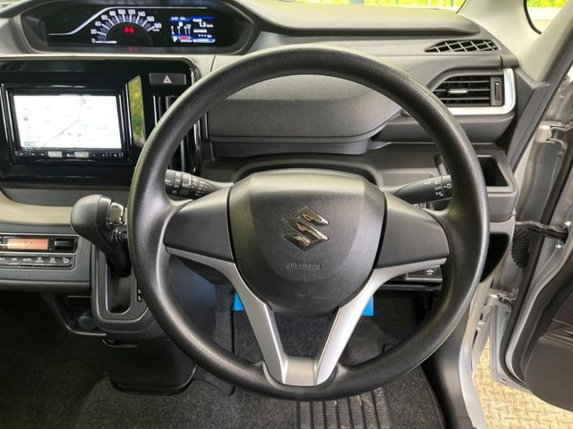 �y�X�Y�L �Z�[�t�e�B�T�|�[�g�z���s���ɑO���̎ԗ�����F�����A�Փ˂������Ȏ��͌x��ƃu���[�L�ŏՓˉ���Ɣ�Q�y�����A�V�X�g�B�����S�Ƀh���C�u�����y���݂��������܂��B