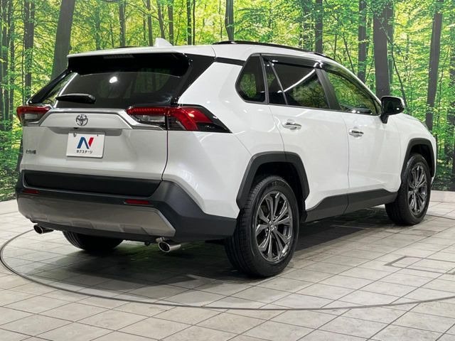 ☆全国のネクステージからお取り寄せが可能※!遠方の店舗に展示してあるクルマが気になる場合も、最寄りの店舗でご覧いただくことが可能です!是非私たちに要望をお聞かせください!※別途費用