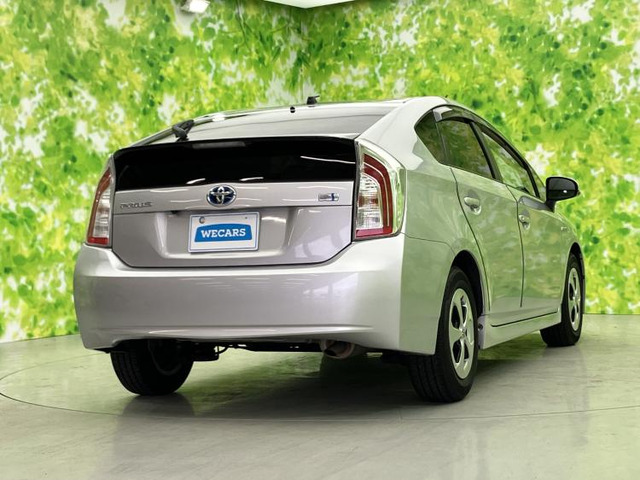プリウス1.8 S