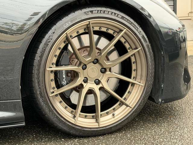 BC�t�H�[�W�h21�C���`�A���~�z�C�[���E���N�T�X���S����u���b�N�L�����p�[�B