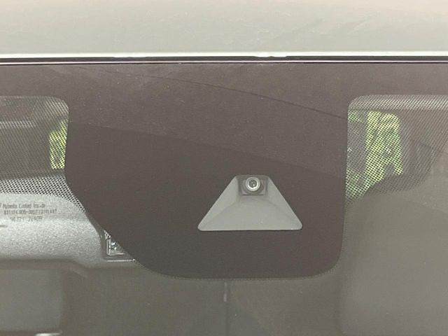 �y�C���e���W�F���g�G�}�[�W�F���V�[�u���[�L�z�t�����g�J�����őO���̎ԗ�����s�҂����m�B�Փ˂������Ȏ��͏Փ˔�Q�y���u���[�L���쓮�A�Փˉ�����T�|�[�g�B�����S�Ƀh���C�u�����y���݂��������܂��B