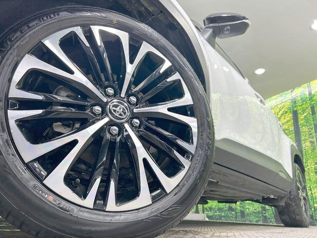 �y����18�C���`�A���~�z�C�[���z�O�ςɃ}�b�`���������A���~�z�C�[���𑕒����Ă���܂��B�e��ЊO�A���~�z�C�[����A�X�^�b�h���X�^�C�����戵�����Ă���܂��B���񂲑��k����������