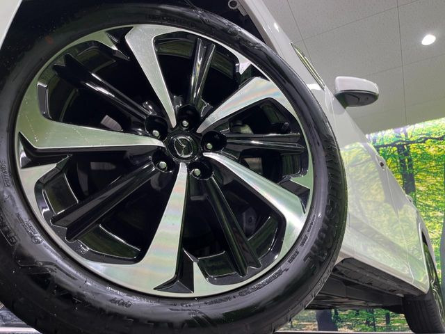 �y����20�C���`�A���~�z�C�[���z�O�ςɃ}�b�`���������A���~�z�C�[���𑕒����Ă���܂��B�e��ЊO�A���~�z�C�[����A�X�^�b�h���X�^�C�����戵�����Ă���܂��B���񂲑��k����������