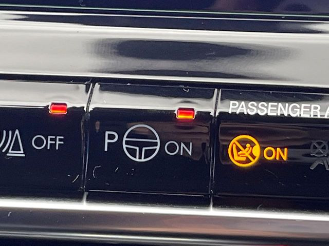 ���p�[�N�A�V�X�g:���Ԃ�����ێ����ŃX�e�A�����O�̃A�V�X�g�����鑕���ł��B���Ԃ��s���ȕ��ł����S�ł�!